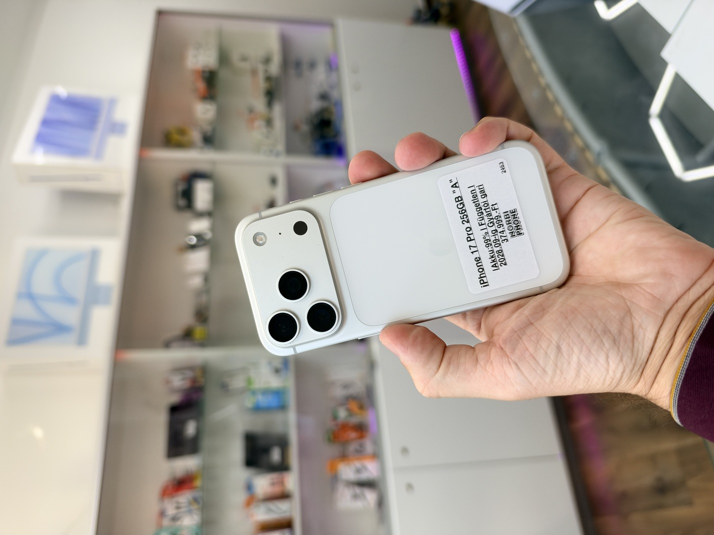 iPhone 17 Pro 256 GB, Újszerű állapot – a konkrét eladó készülék fotója