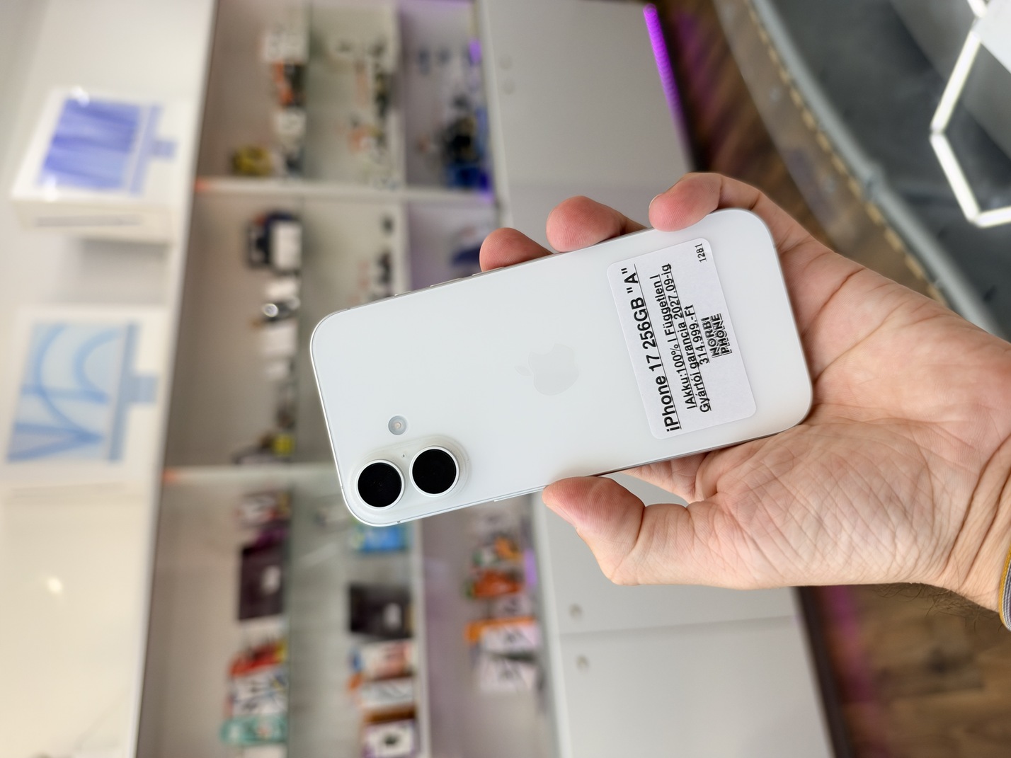 iPhone 17 256 GB, Újszerű állapot – a konkrét eladó készülék fotója