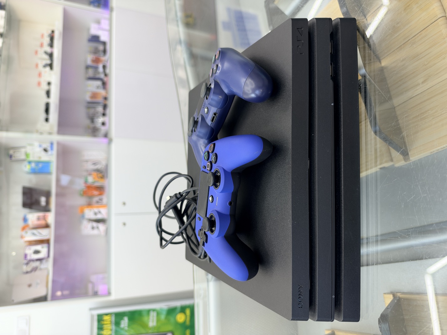 Playstation 4 Pro 1TB, Újszerű állapot – a konkrét eladó készülék fotója