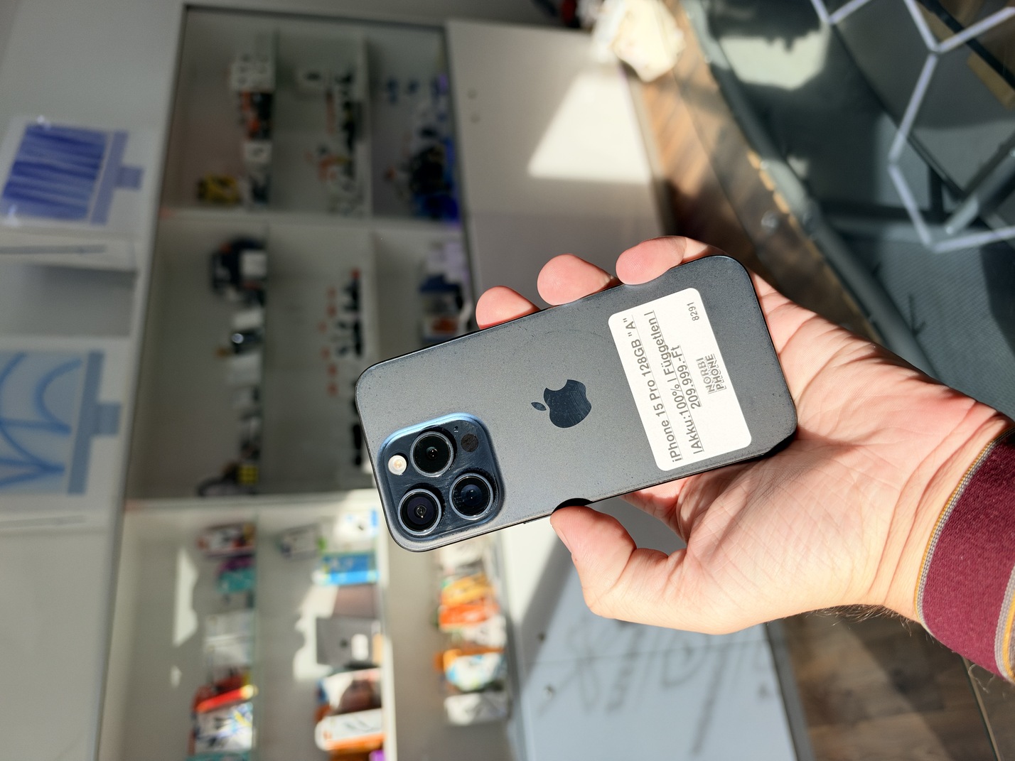 iPhone 15 Pro 128 GB, Újszerű állapot – a konkrét eladó készülék fotója