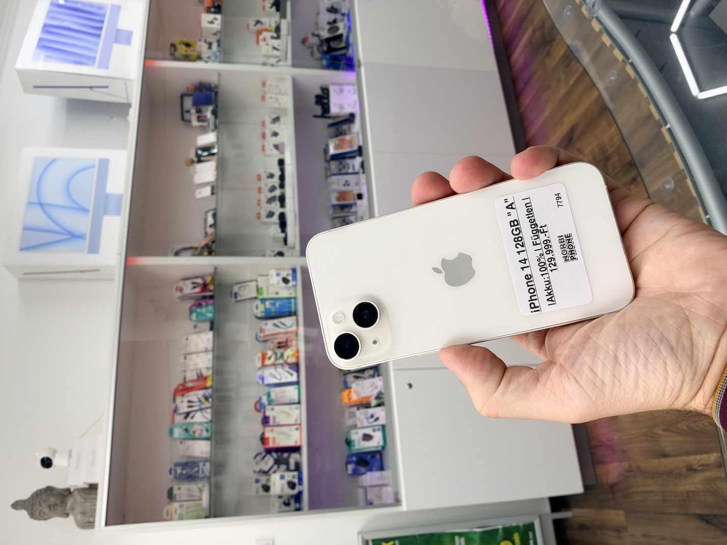 iPhone 14  128 GB, Újszerű állapot – a konkrét eladó készülék fotója