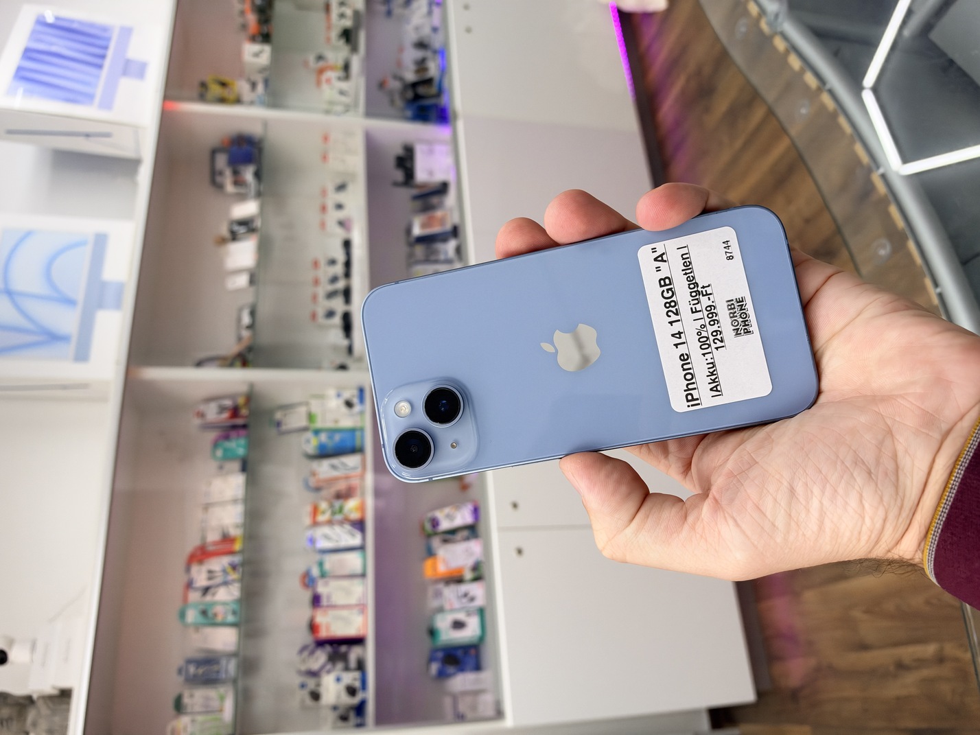 iPhone 14 128 GB, Kiváló állapot – a konkrét eladó készülék fotója