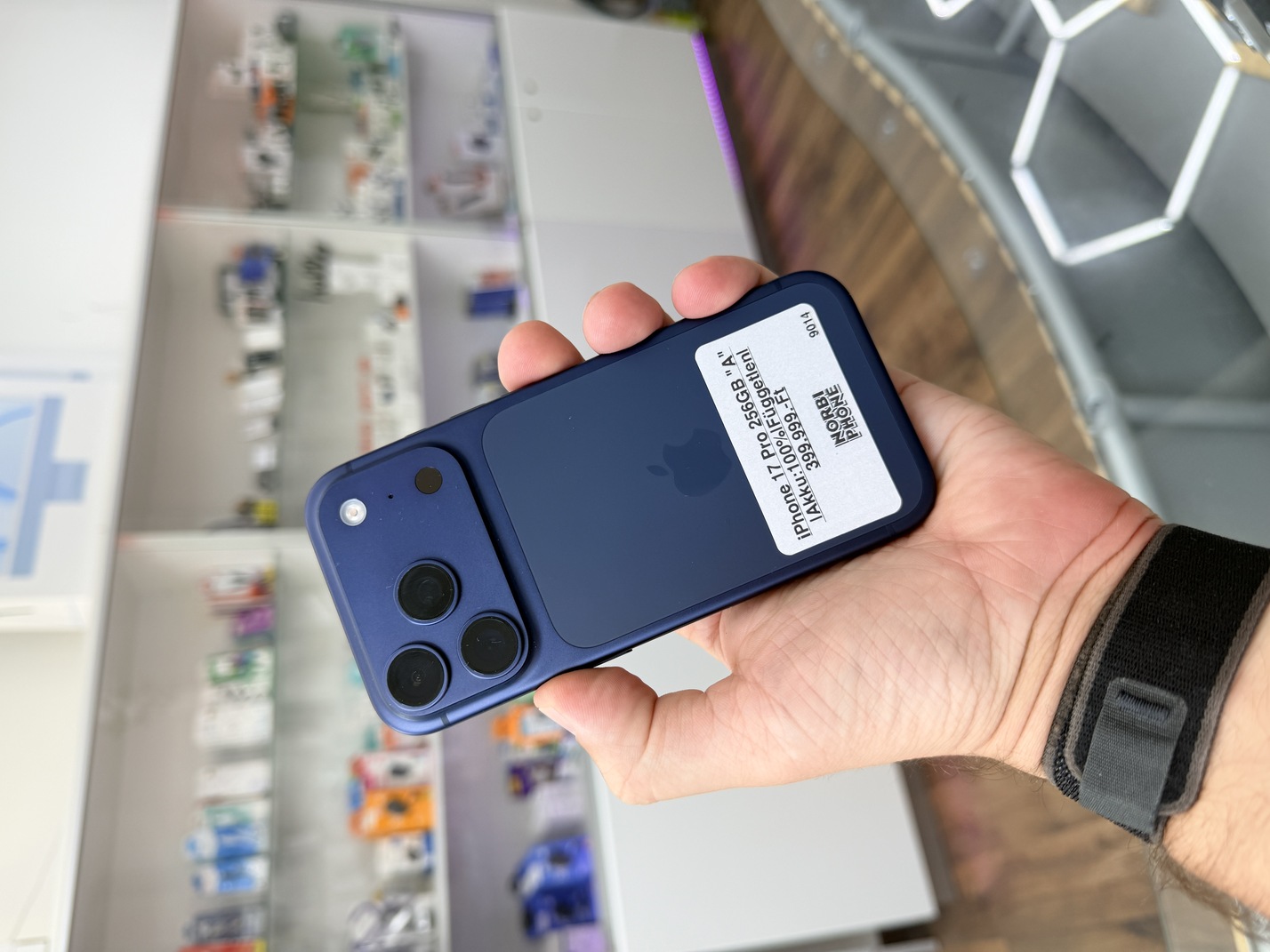 iPhone 17 Pro 256 GB kék