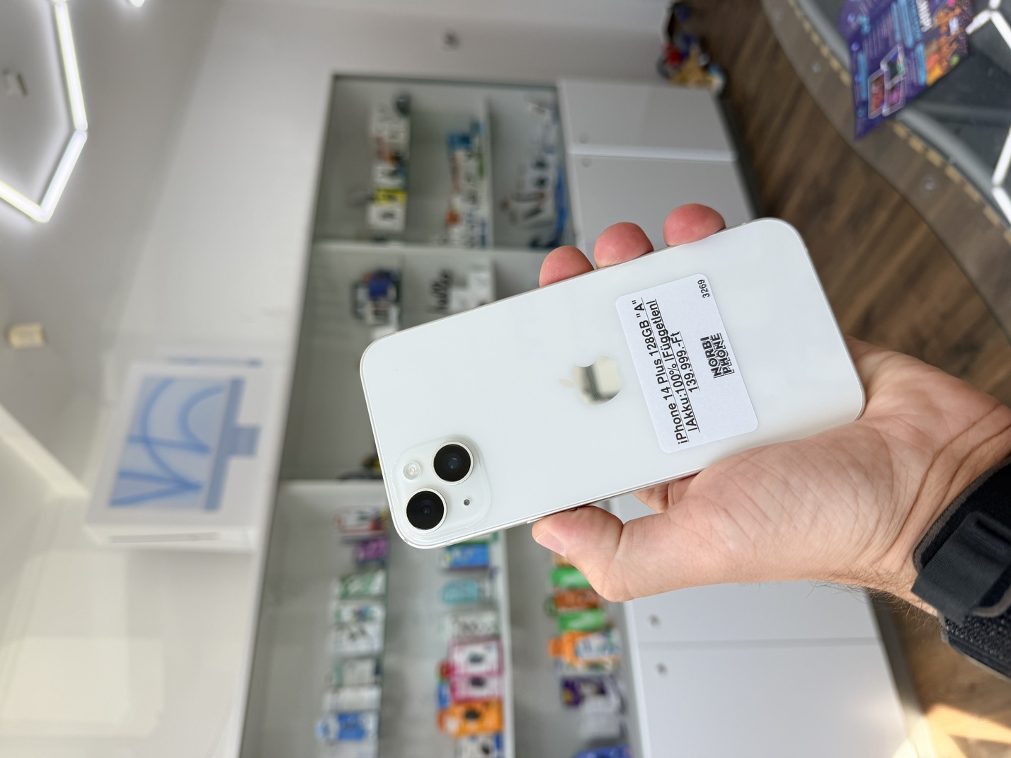 iPhone 14 Plus