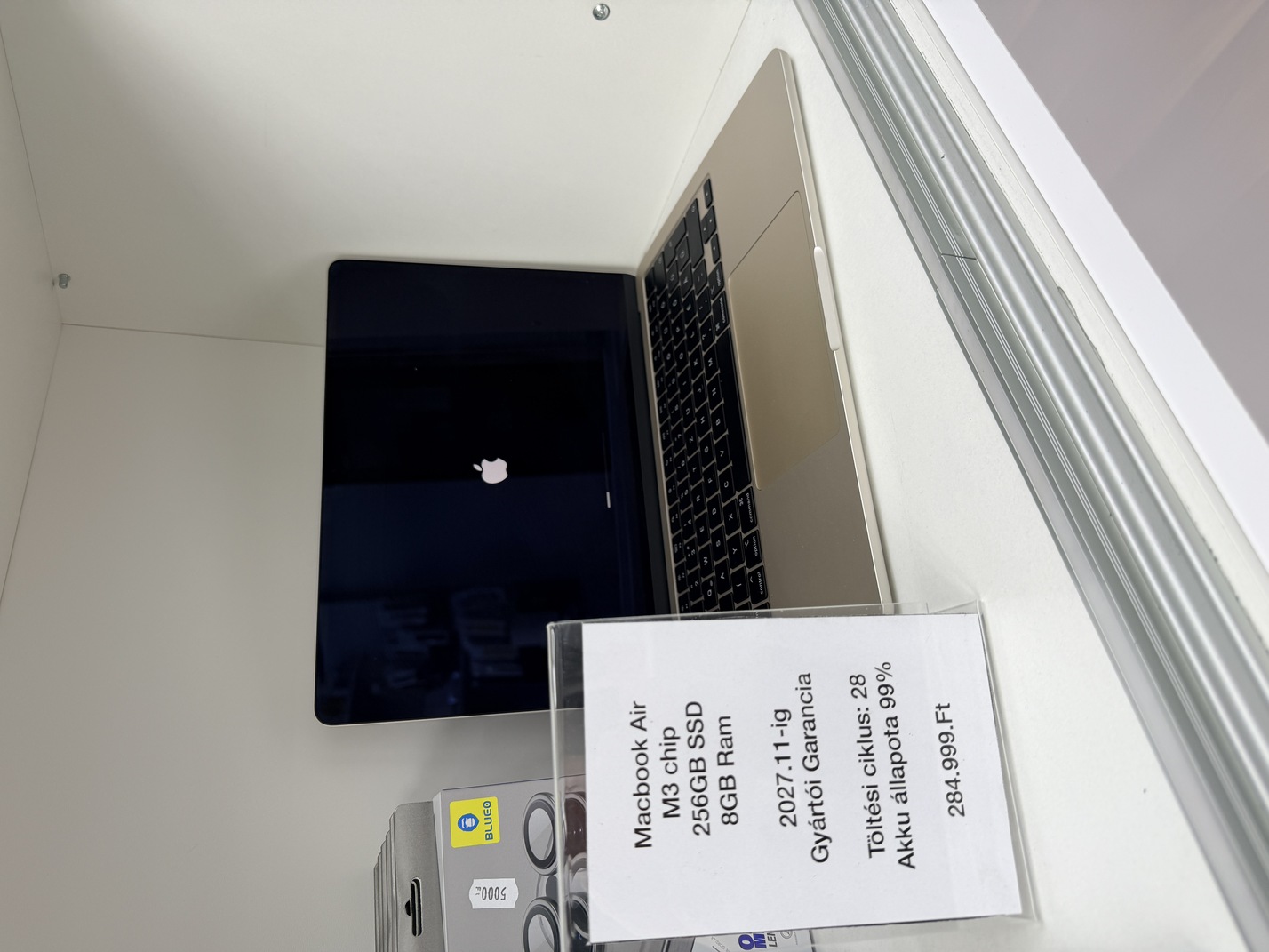 Macbook Air M3 256/8 GB