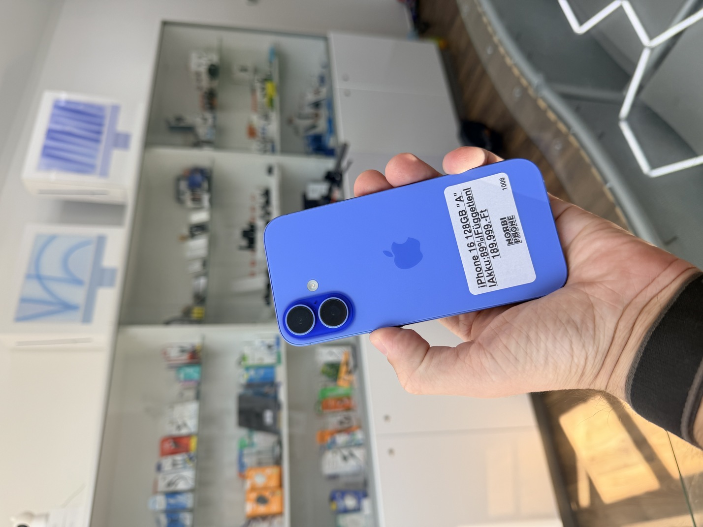 iPhone 16 128 GB